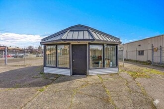 9808 17th Ave SW, Seattle, WA for lease Building Photo- Image 1 of 19