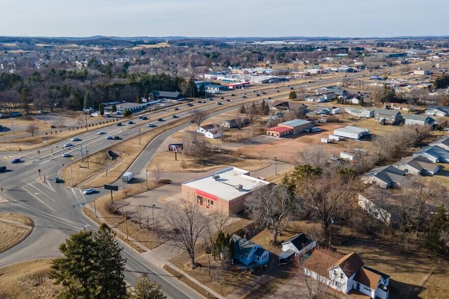 2316 Vine St, Eau Claire, WI à louer - Photo du bâtiment - Image 2 de 4
