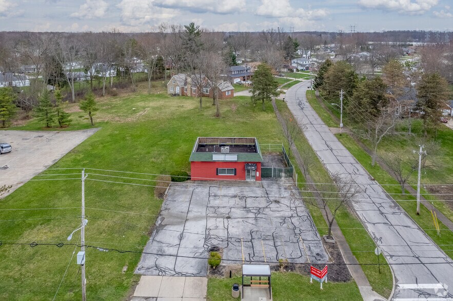 30791 Lorain Rd, North Olmsted, OH à vendre - Aérien - Image 3 de 5
