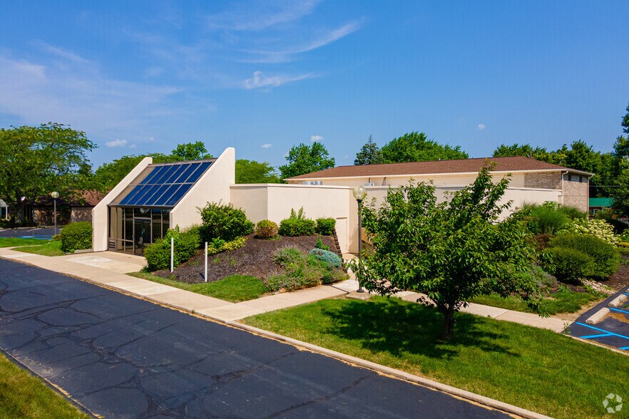 1515 S 19th St, Elwood, IN à vendre - Photo du bâtiment - Image 1 de 34