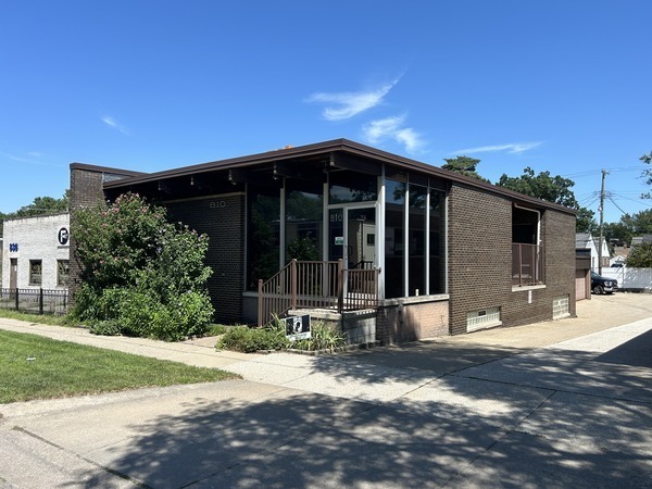 810 Livernois St, Ferndale, MI for sale - Primary Photo - Image 1 of 1