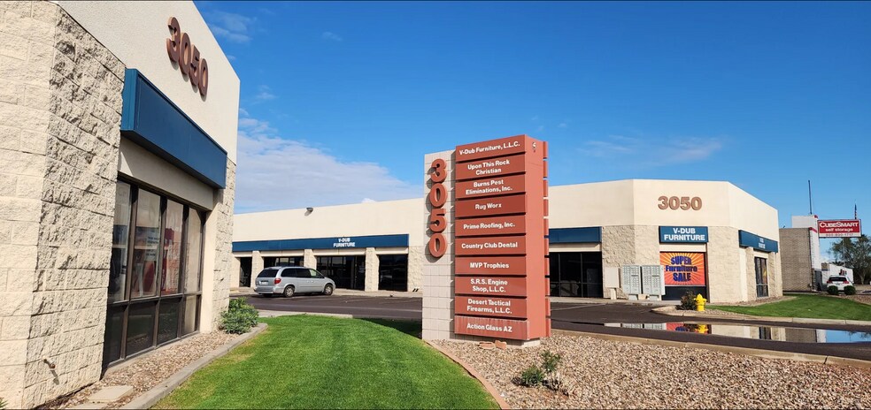3050 S Country Club Dr, Mesa, AZ à louer - Photo du bâtiment - Image 3 de 10