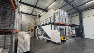 Plus de détails pour Bureau, Local d'activités à louer