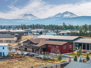 270 E Sun Ranch Dr, Sisters, OR - AÉRIEN  Vue de la carte - Image1