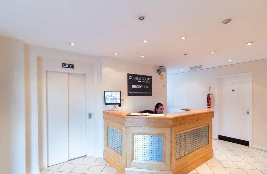 73 Gilkes St, Middlesbrough for lease - Interior Photo - Image 2 of 3