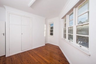 1 Saint Kilda Pl, Annerley for lease Interior Photo- Image 2 of 2