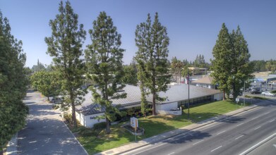 5151 Stockdale Hwy, Bakersfield, CA - AÉRIEN  Vue de la carte - Image1