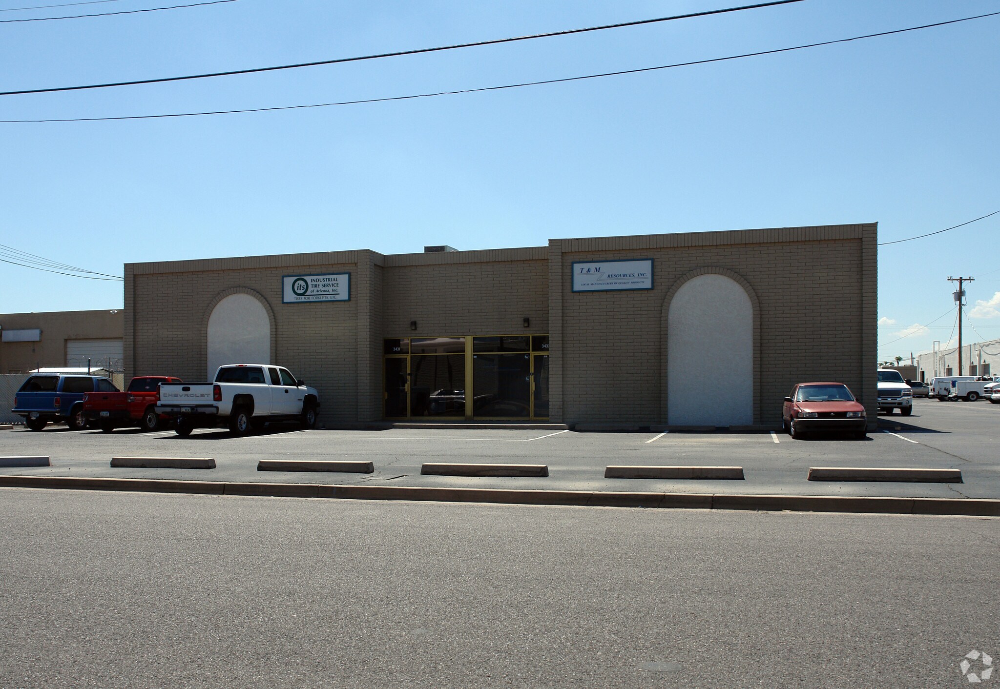 3431-3433 W Clarendon Ave, Phoenix, AZ à louer Photo principale- Image 1 de 6