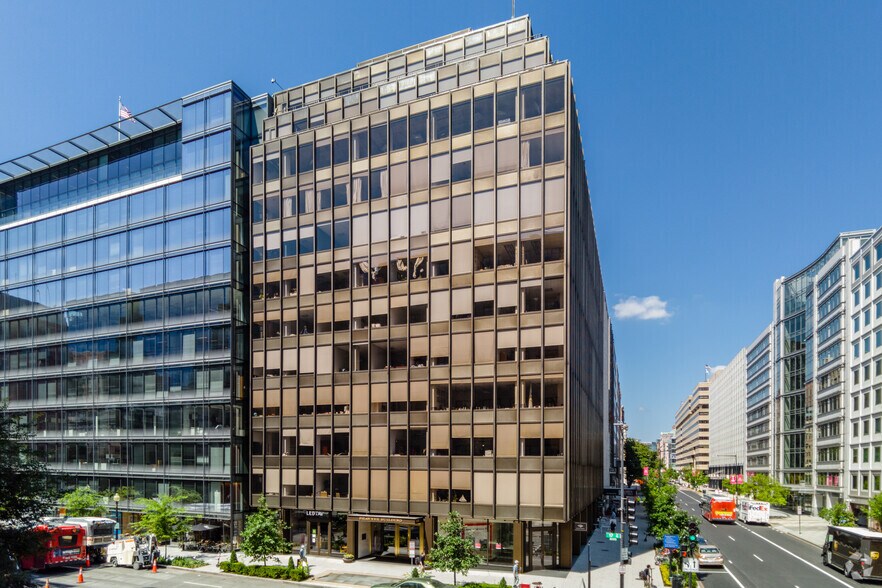 888 17th St NW, Washington, DC à louer - Photo du bâtiment - Image 2 de 6