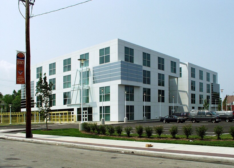 8111 Quincy Ave, Cleveland, OH à louer - Autre - Image 2 de 12