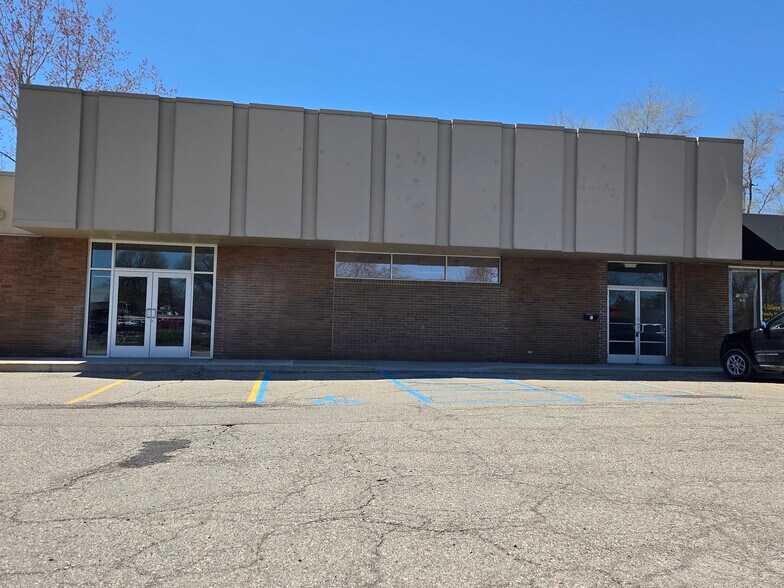 3095 N Genesee Rd, Flint, MI à louer - Photo du bâtiment - Image 2 de 7