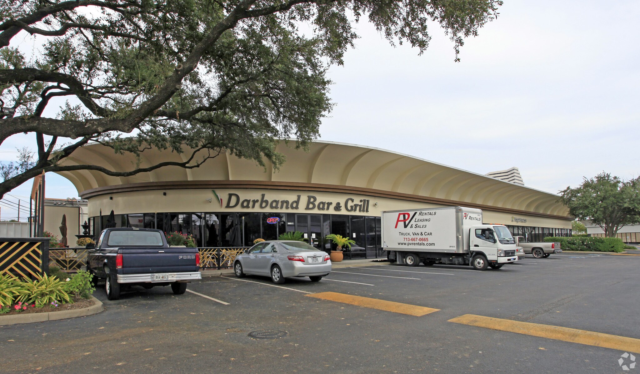 5865 Westheimer Rd, Houston, TX à louer Photo principale- Image 1 de 6