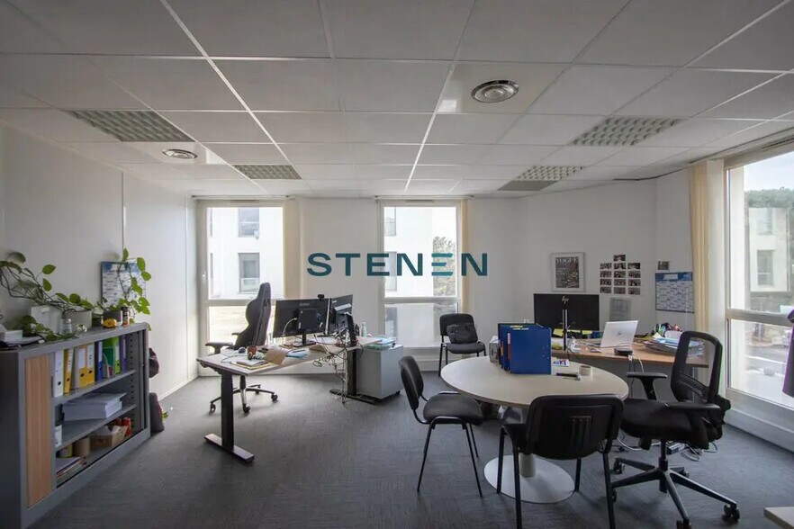 Bureau dans Aix-en-Provence à louer - Photo intérieure - Image 3 de 8