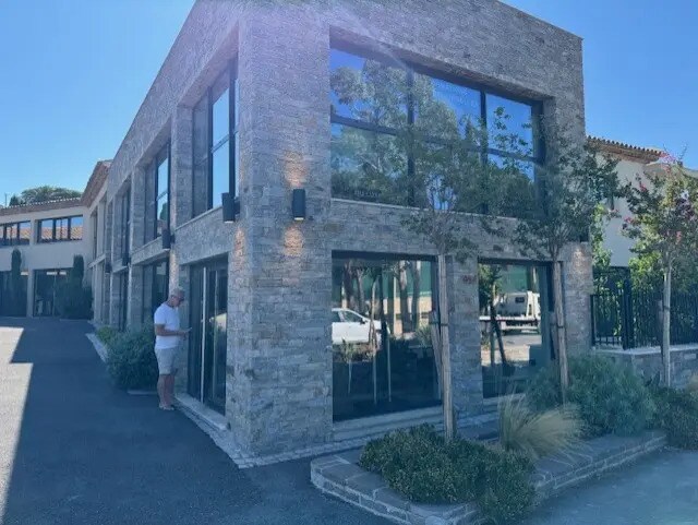 Retail in Sainte-Maxime for lease - Building Photo - Image 2 of 10