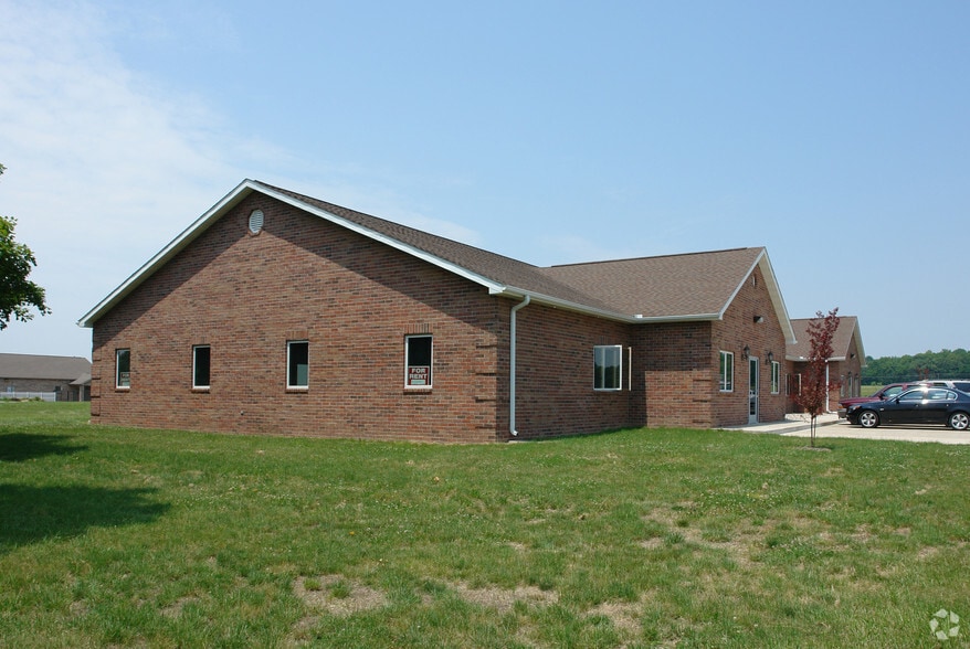 8333 Express Dr, Marion, IL à louer - Photo du bâtiment - Image 2 de 2