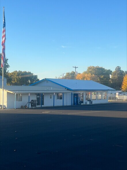 84722 Highway 11, Milton-Freewater, OR for sale - Primary Photo - Image 1 of 7