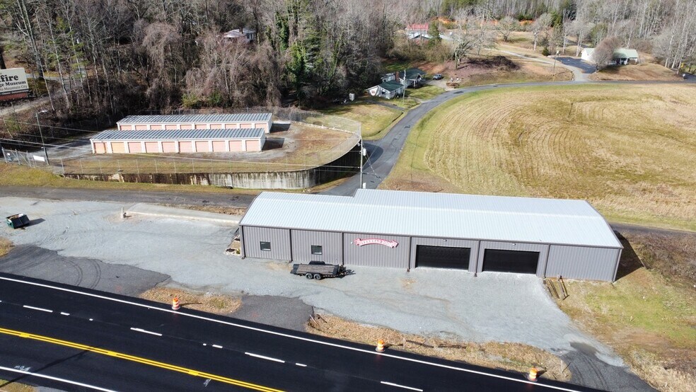 7923 HWY 441, Dillard, GA à vendre - Photo du bâtiment - Image 2 de 9
