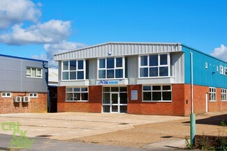 Plus de détails pour 64a Victoria Rd, Burgess Hill - Bureau à louer