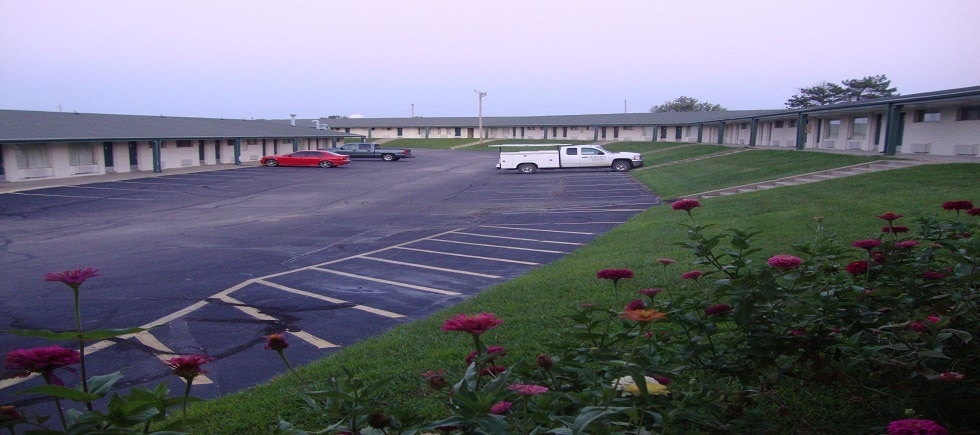 3810 SW Topeka Blvd, Topeka, KS for sale - Building Photo - Image 2 of 4