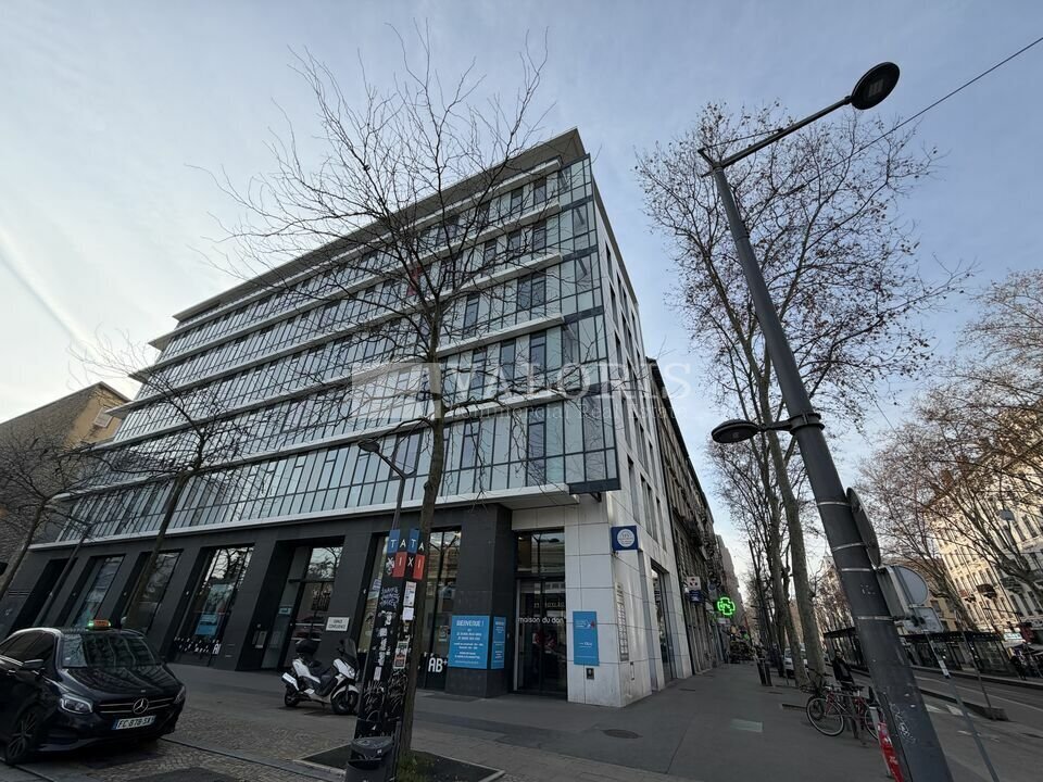 3 Cours Charlemagne, Lyon à louer Photo du bâtiment- Image 1 de 10