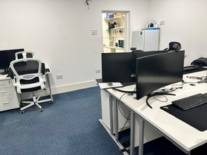 14 Moray Way, Romford for lease Interior Photo- Image 1 of 5