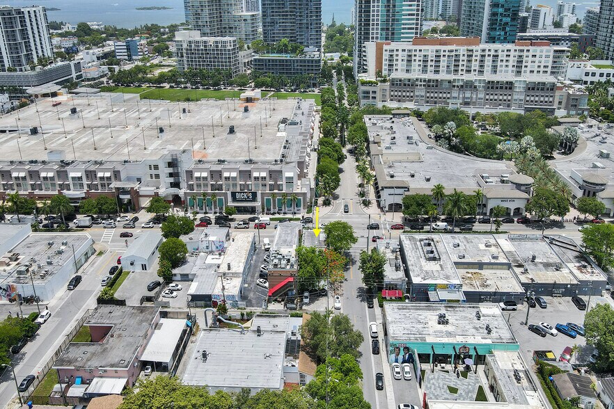 3400 N Miami Ave, Miami, FL à vendre - Photo du bâtiment - Image 3 de 23