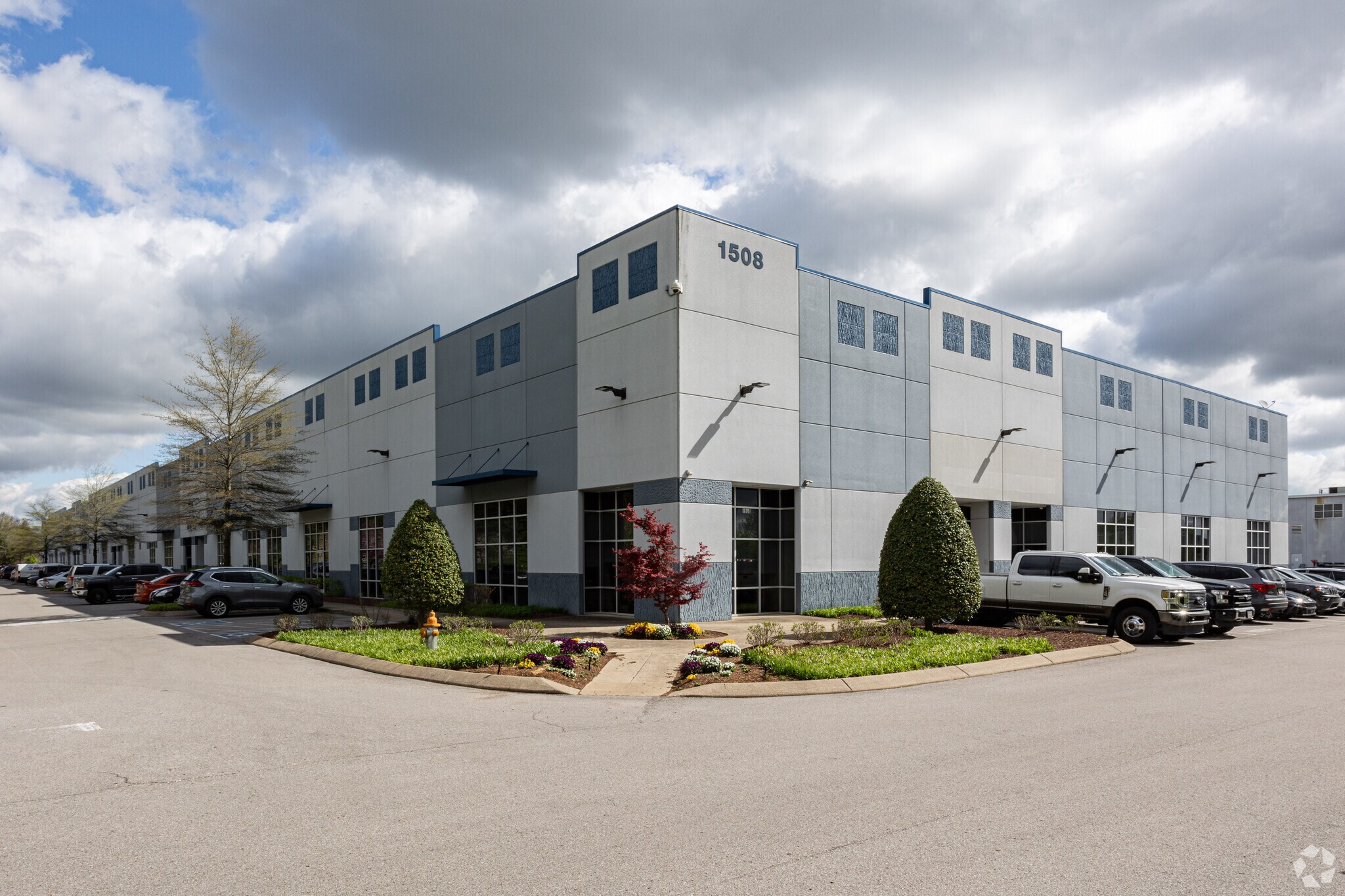 1508 Elm Hill Pike, Nashville, TN for lease Primary Photo- Image 1 of 5