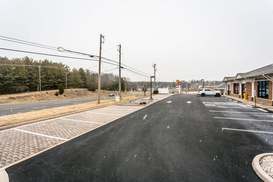 16 Gosnell, Staunton, VA à vendre - Photo du bâtiment - Image 3 de 27