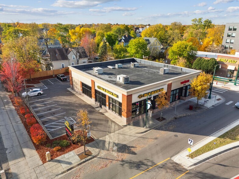 1015 Lake St W, Minneapolis, MN à vendre - Photo du bâtiment - Image 1 de 11