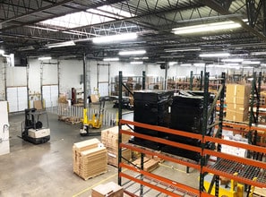 967 Watertower Ln, West Carrollton, OH for sale Interior Photo- Image 2 of 4