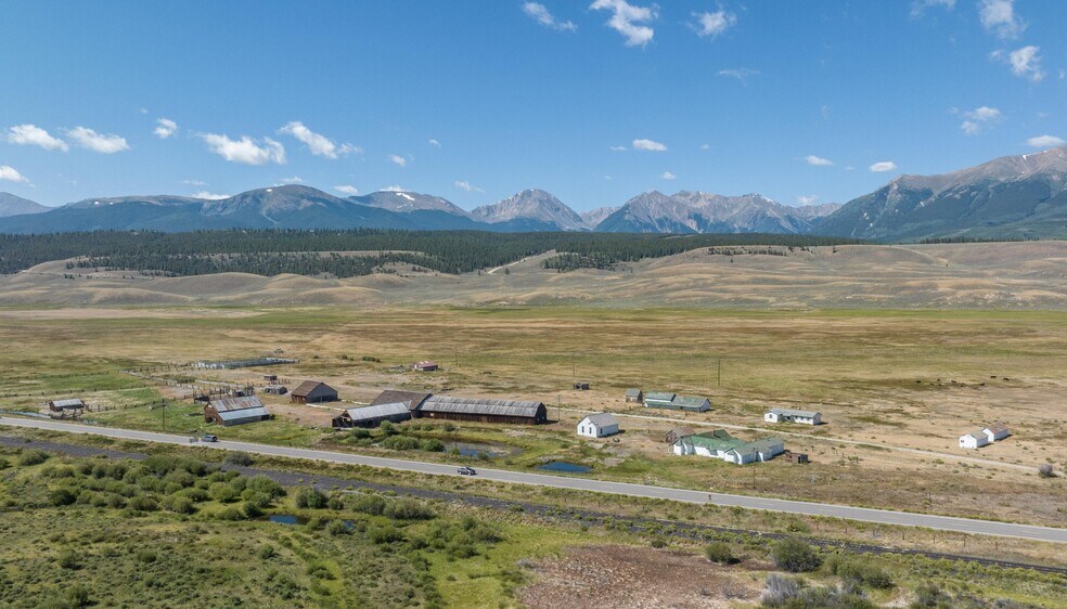5801 US-24, Leadville, CO à vendre - Photo du bâtiment - Image 2 de 42
