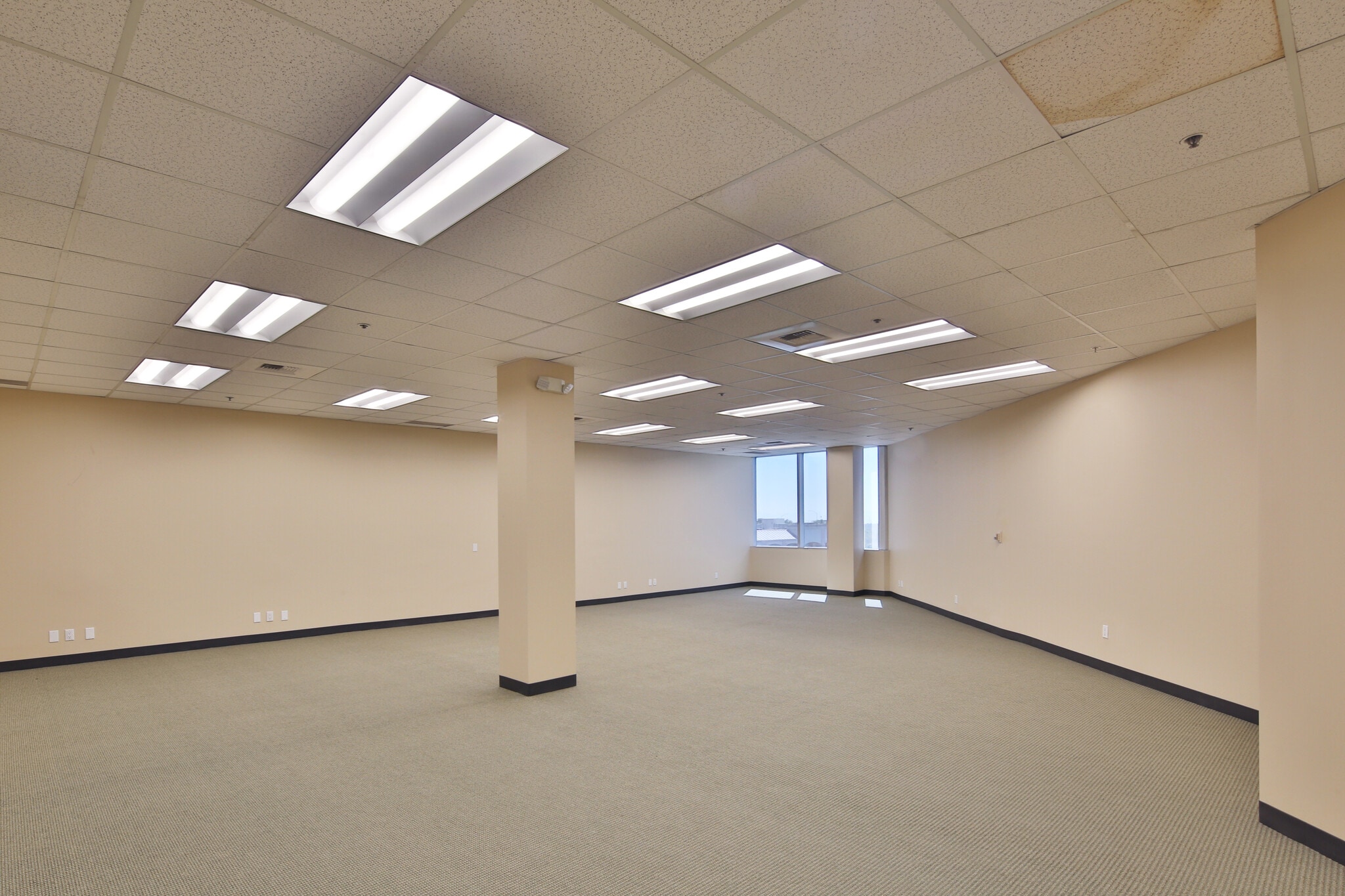 3350 Shelby St, Ontario, CA for lease Interior Photo- Image 1 of 2