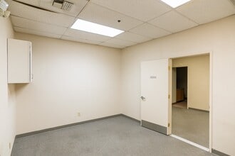 401 Lesher Dr, Merced, CA à louer Photo intérieure- Image 2 de 10