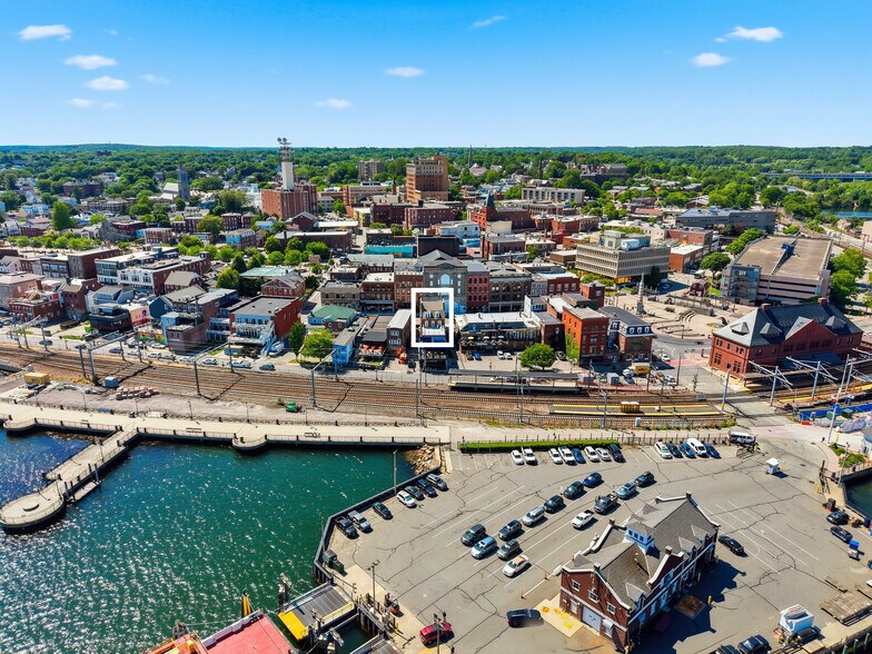 40 Bank St, New London, CT à louer - Aérien - Image 2 de 43