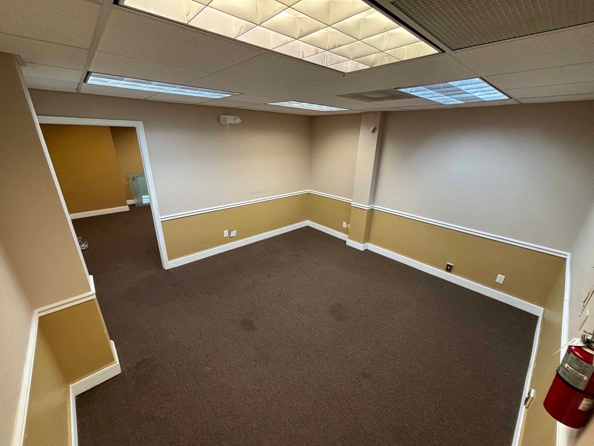 2727 E Oakland Park Blvd, Fort Lauderdale, FL for lease Interior Photo- Image 1 of 6