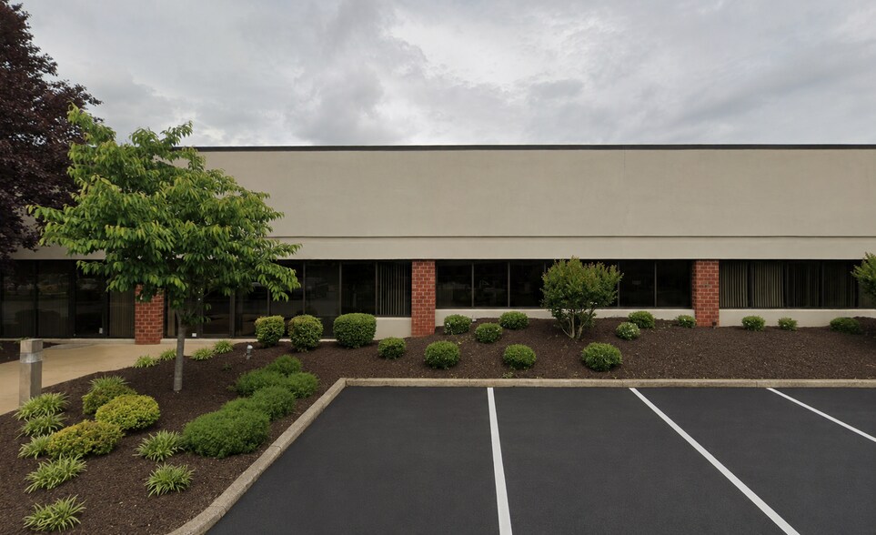 501-505 Gordon Dr, Exton, PA à vendre - Photo du bâtiment - Image 1 de 6