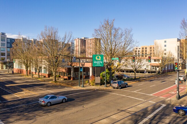 Plus de détails pour 431 NE Multnomah St, Portland, OR - Services hôteliers à vendre