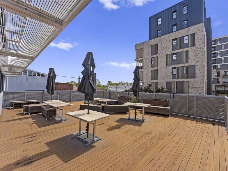 657 Parramatta Rd, Leichhardt à louer - Photo du bâtiment - Image 3 de 6