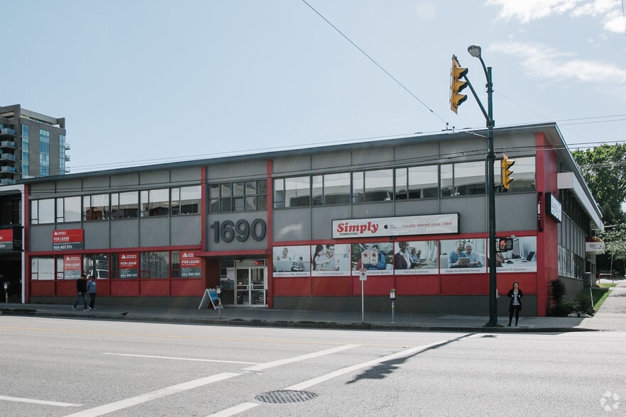 1690 W Broadway, Vancouver, BC à louer - Photo principale - Image 1 de 12