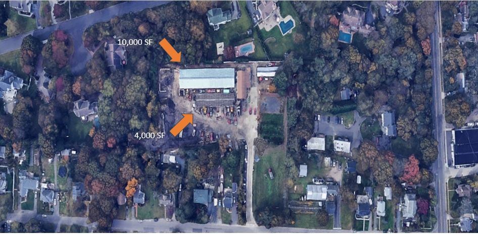 52 Bayview Ave, East Patchogue, NY à louer - Photo du bâtiment - Image 2 de 11