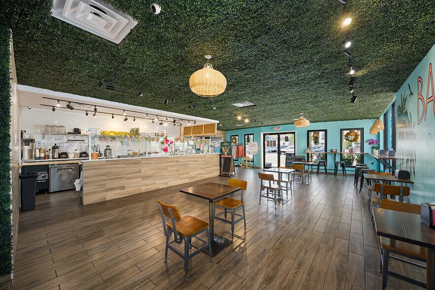 3131 Lawson Blvd, Oceanside, NY à vendre - Photo du bâtiment - Image 3 de 13