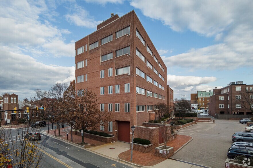 1420 King St, Alexandria, VA à louer - Photo du bâtiment - Image 3 de 5