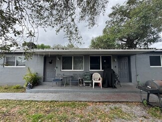 Plus de détails pour 6351 Hayes St, Hollywood, FL - Multi-résidentiel à vendre