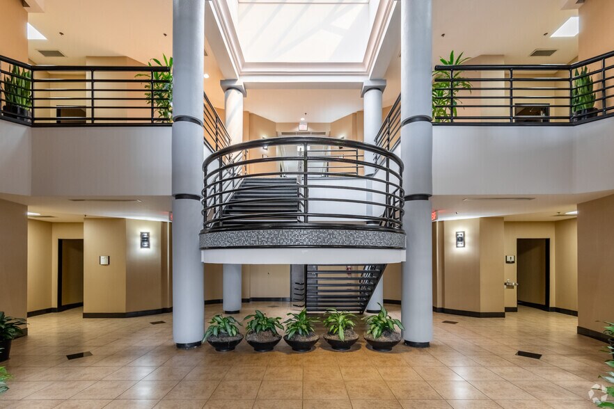 3300 Highlands Pky, Smyrna, GA à louer - Hall d’entrée - Image 3 de 6