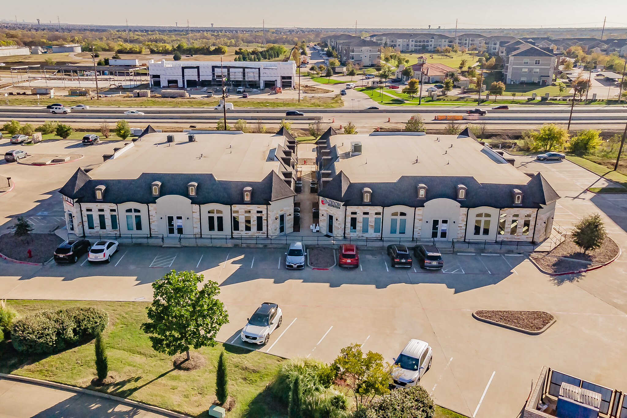 27045 E University Dr, Aubrey, TX à louer Photo du bâtiment- Image 1 de 11