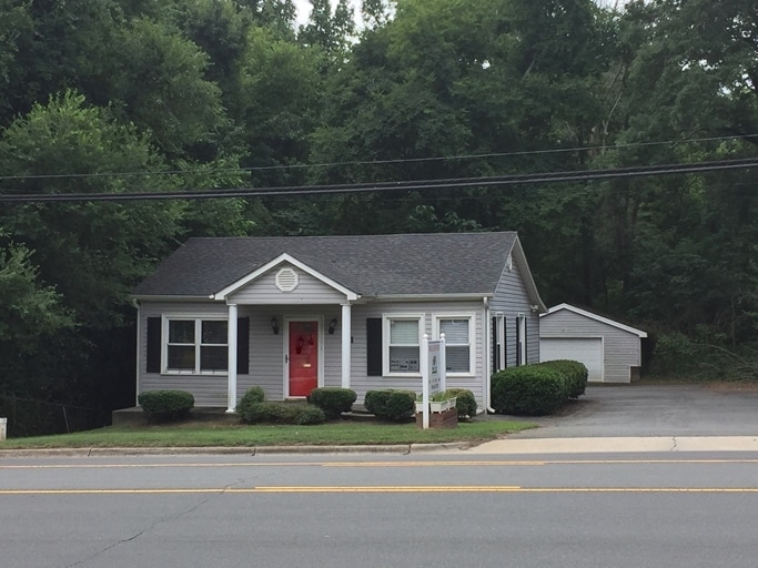 381 McGill Ave NW, Concord, NC for sale - Primary Photo - Image 1 of 10
