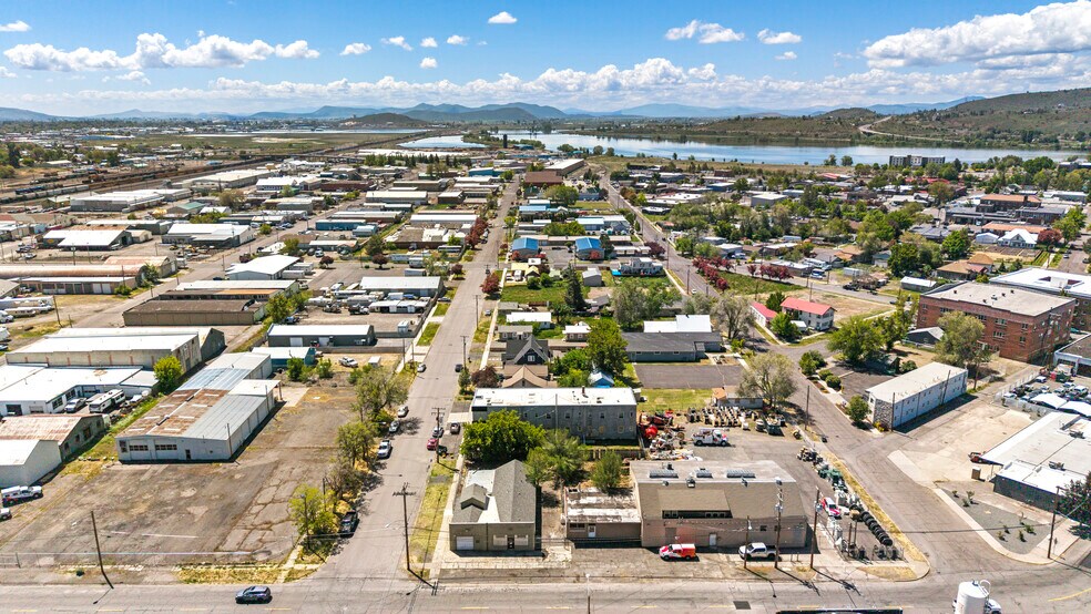 224 S Broad St, Klamath Falls, OR à vendre - Photo du bâtiment - Image 3 de 7