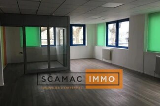 Plus de détails pour Local d'activités à louer