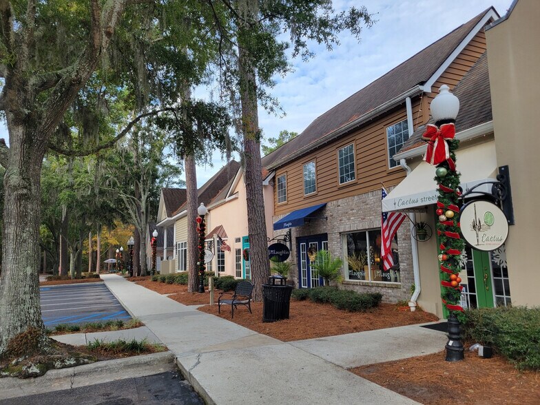 1509 Main St, Hilton Head Island, SC à louer - Photo du bâtiment - Image 2 de 15