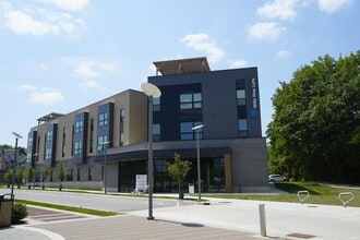 400 W Washington St, Muncie, IN à louer Photo du bâtiment- Image 1 de 10